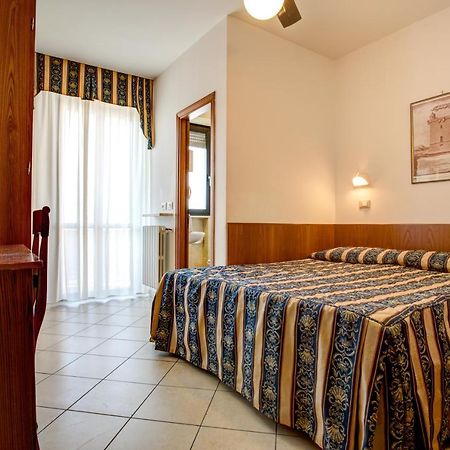 Hotel Genzianella Cervia Extérieur photo